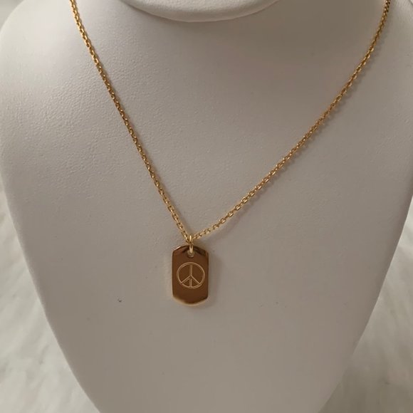 KATE SPADE Wishes Peace Pendant Necklace in Gold